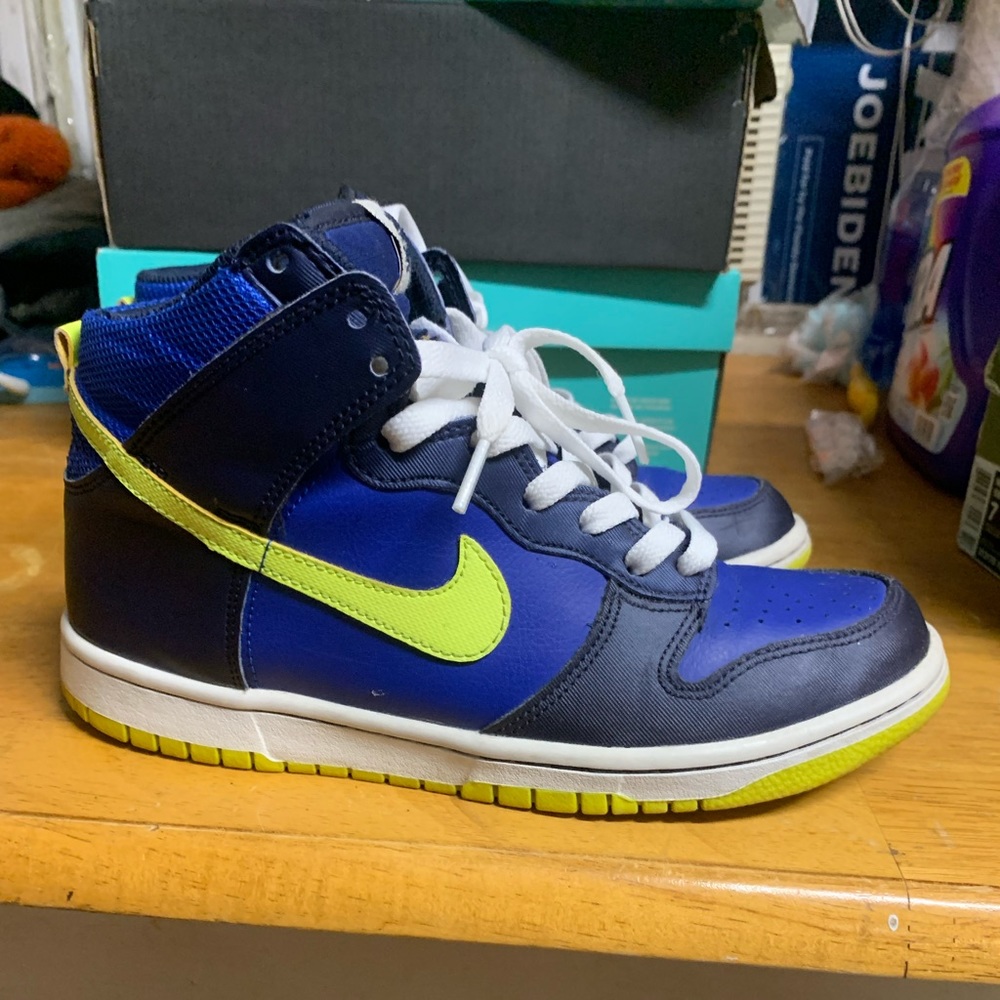 Nike Dunk high blue and volt green